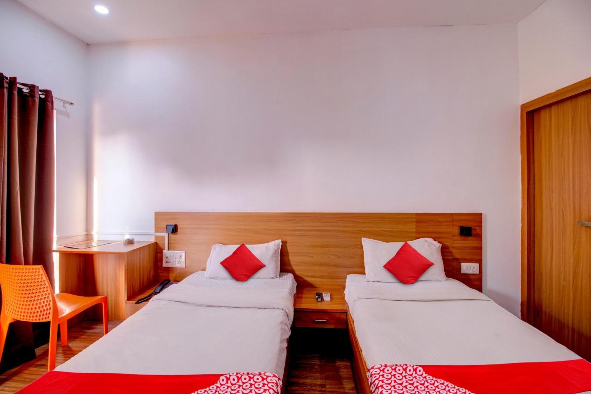 Hotel O Hill View Residency Near Aca Stadium Guwahati Exterior foto