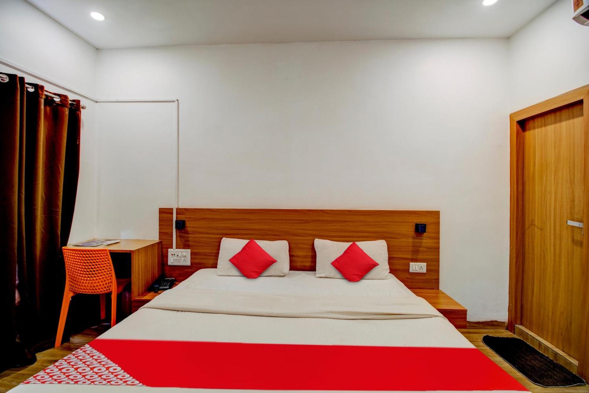 Hotel O Hill View Residency Near Aca Stadium Guwahati Exterior foto